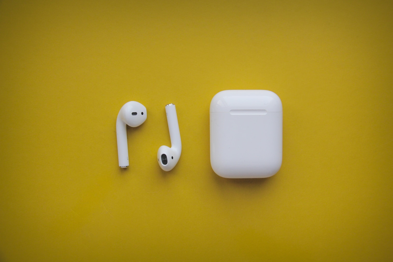 Why are airpods not connecting to computer?