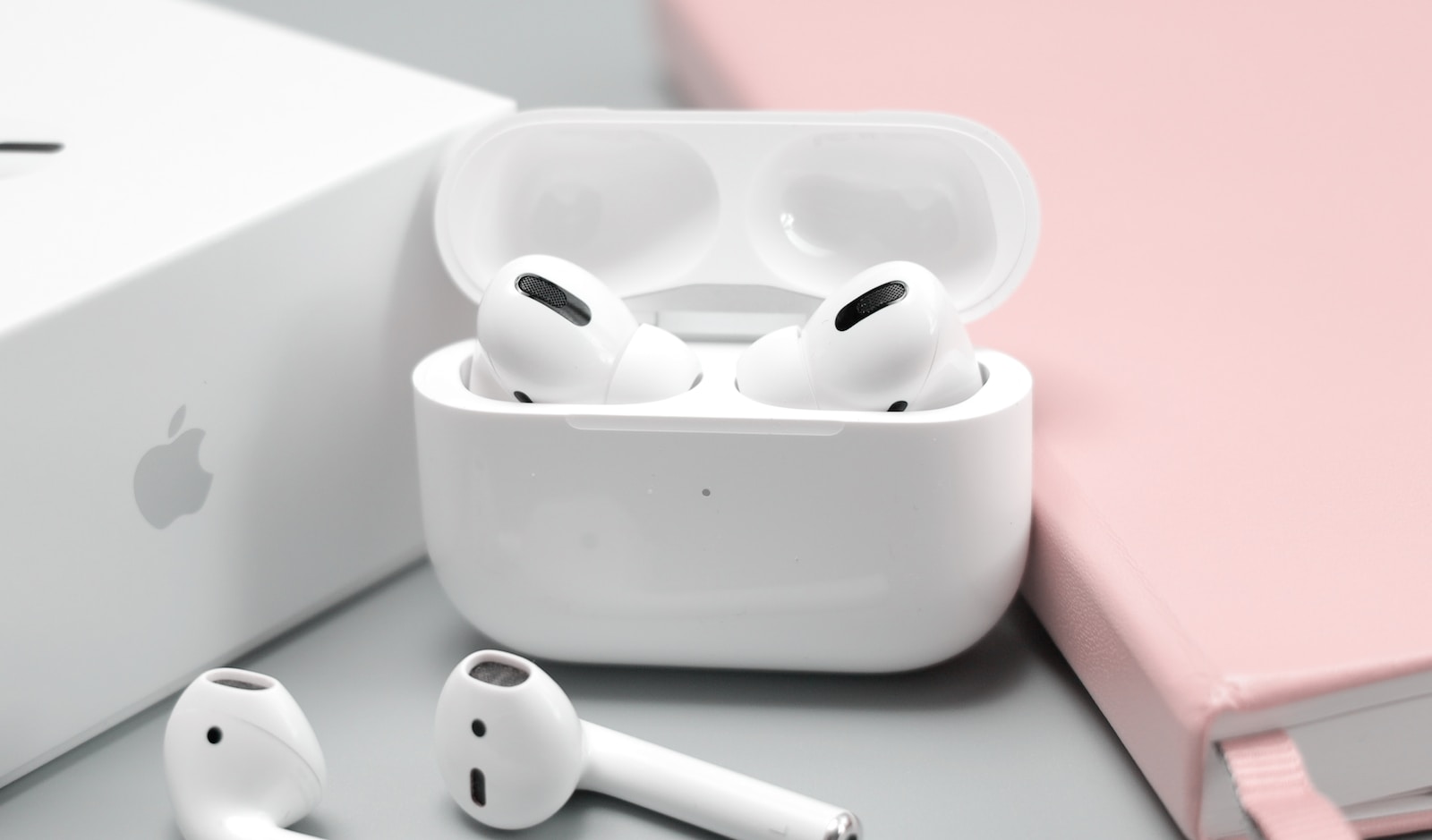 can AirPods adjust volume?