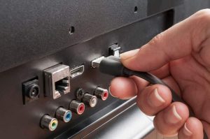 Does DisplayPort, DVI, HDMI & VGA Carry Audio?