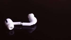 How to Use AirPods Pro as a Microphone for Video Recording