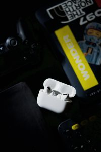 How The Noise Cancellation Feature of AirPods Pro Enhances Gaming Experience