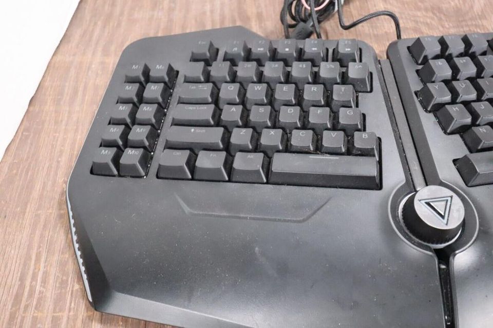 Cloud Nine C989M – Best Ergonomic Gaming Mechanical Keyboard with Armrest