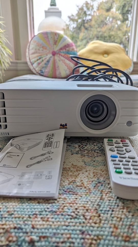 VIEWSONIC PX747-4K - Cheapest Native 4K Projector