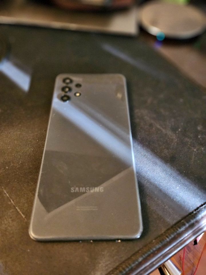 Samsung Galaxy A51 – Best unlocked phones under £300