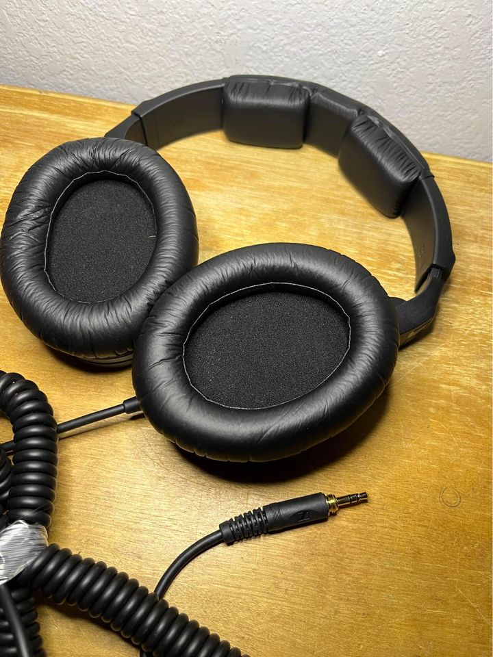 6 Best Headphones for Gaming and Music InPics Solutions